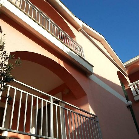 Apartmani Vesna Pinezići 외부 사진
